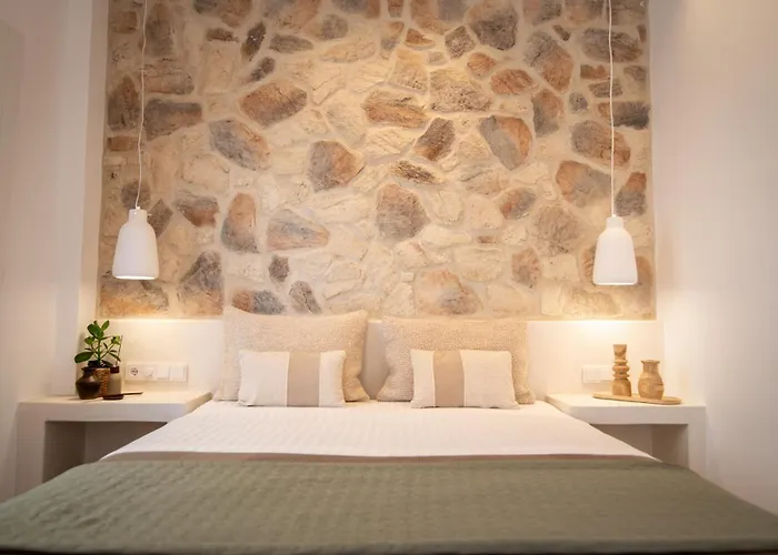 A Short Lemon Tree Naxos City